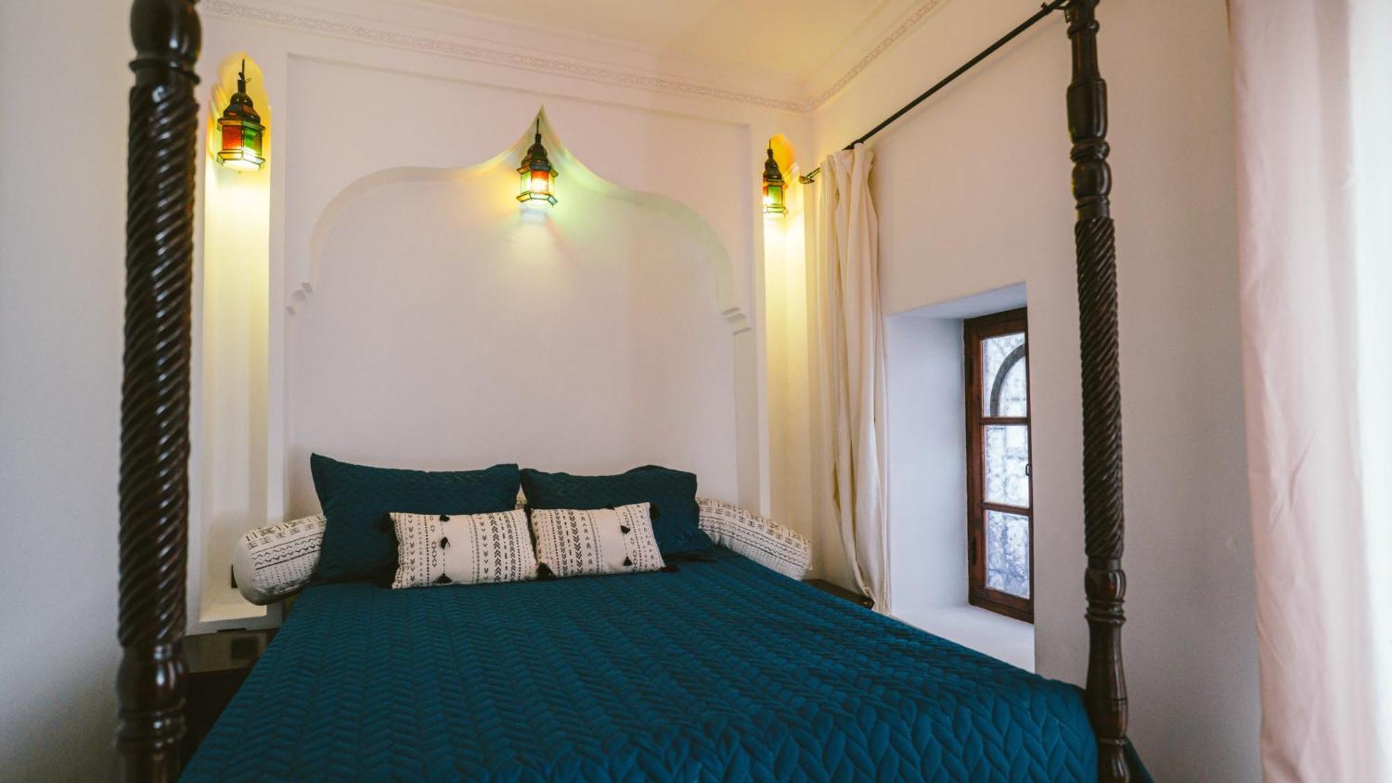 Zaman Villa *